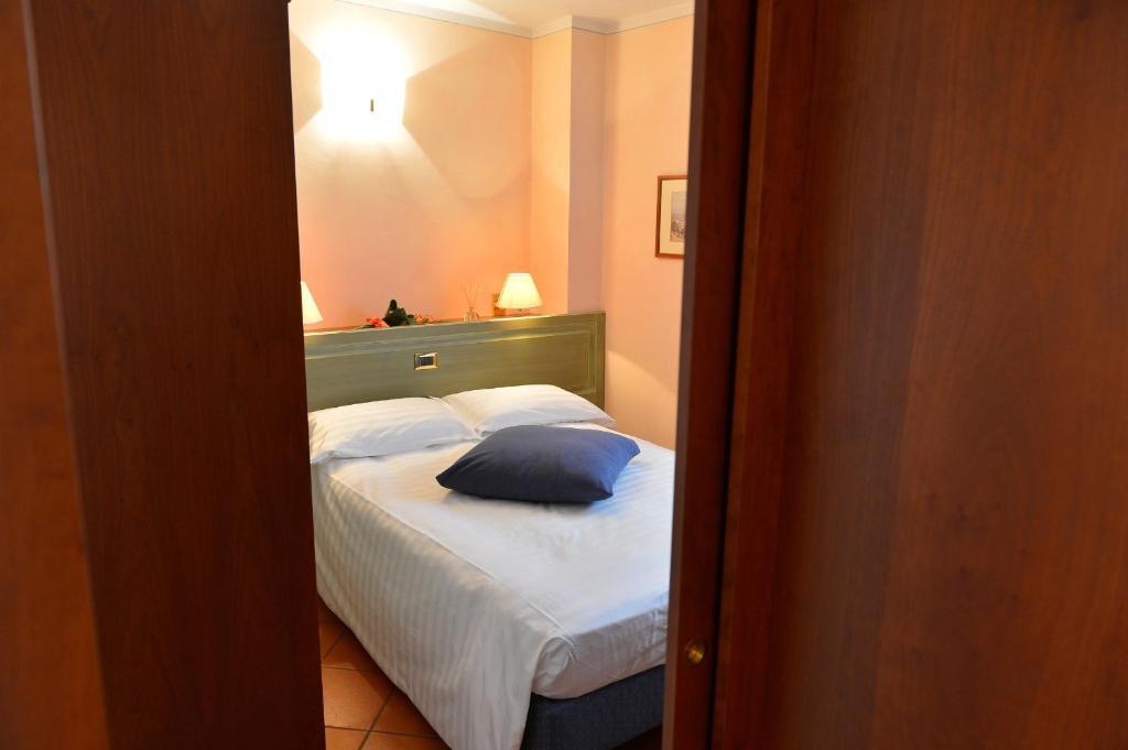 רוברטו Residence Del Messaggero חדר תמונה