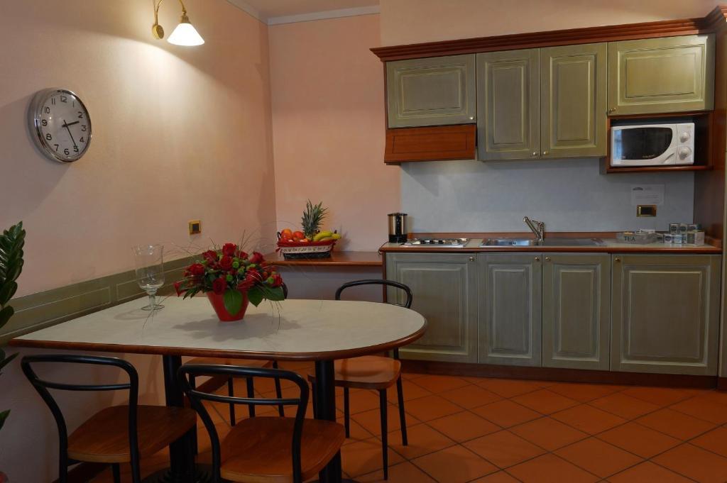 רוברטו Residence Del Messaggero חדר תמונה